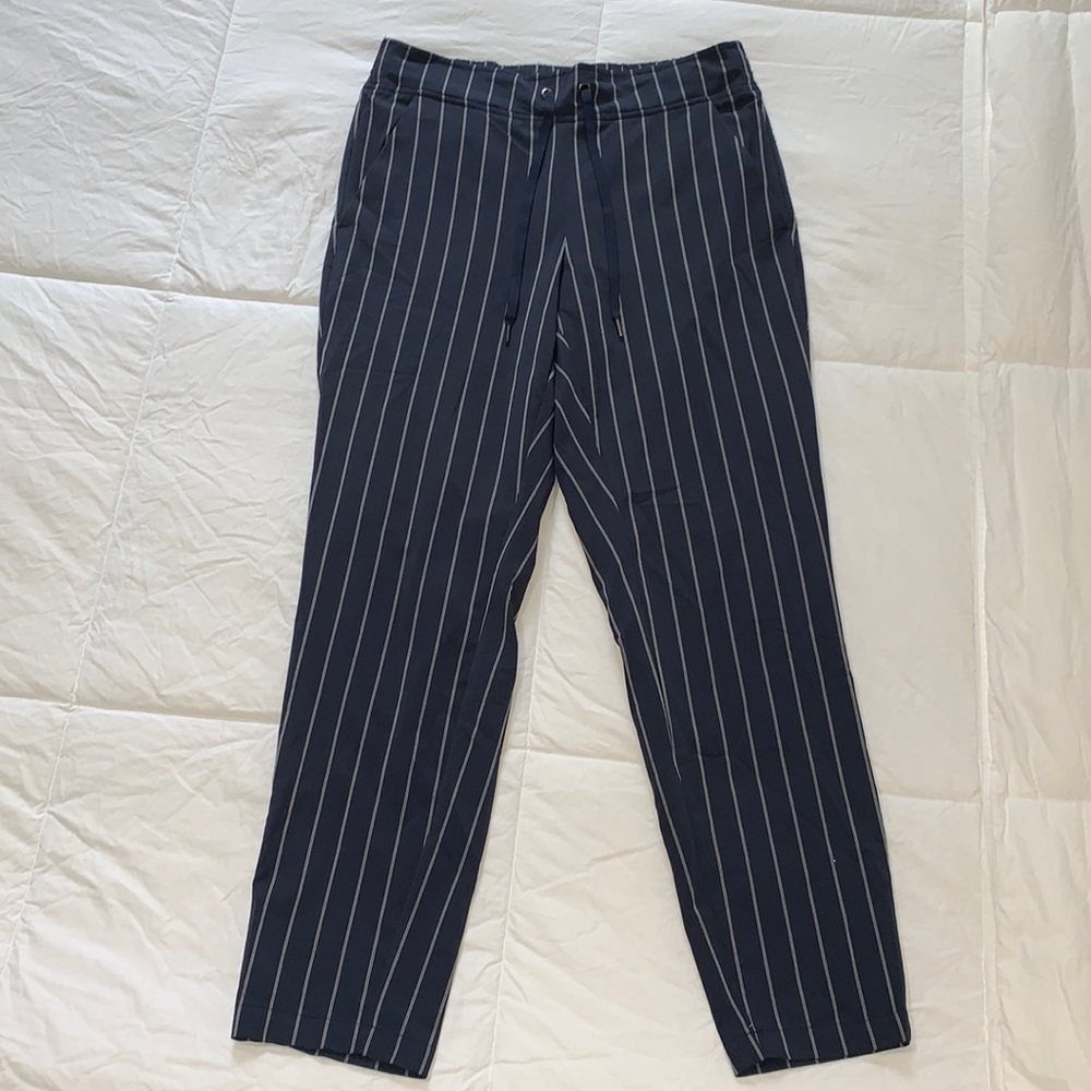 Athleta size 4 joggers!